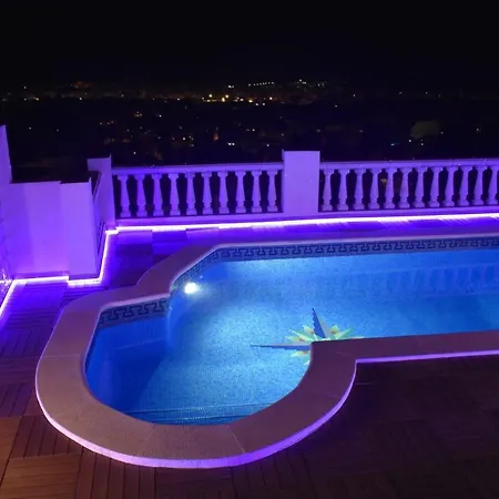 House. Casa Con Piscina Privada 펜션 *