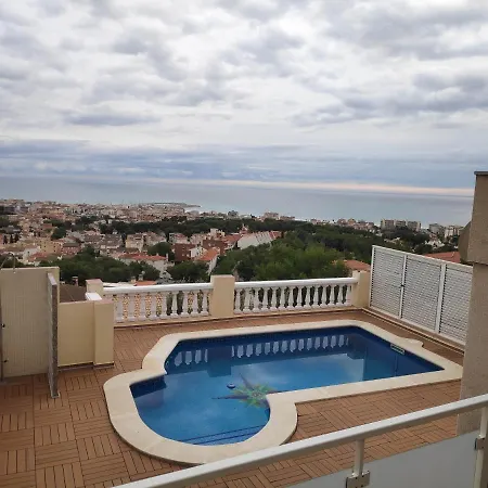House. Casa Con Piscina Privada * 카라펠