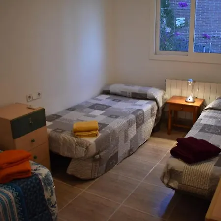 House. Casa Con Piscina Privada * 카라펠
